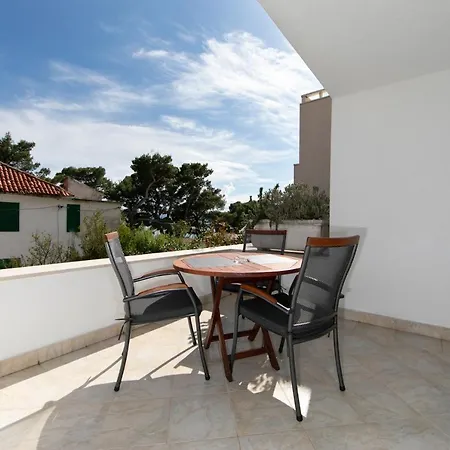 Apartament Mili *