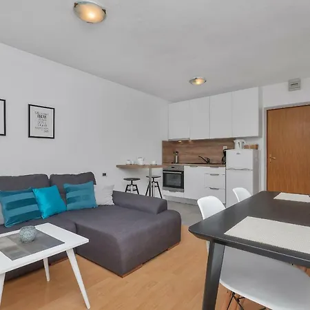 Apartamento Mili Brela